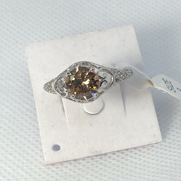 Morganite Ladies Ring - Picture 9 of 10